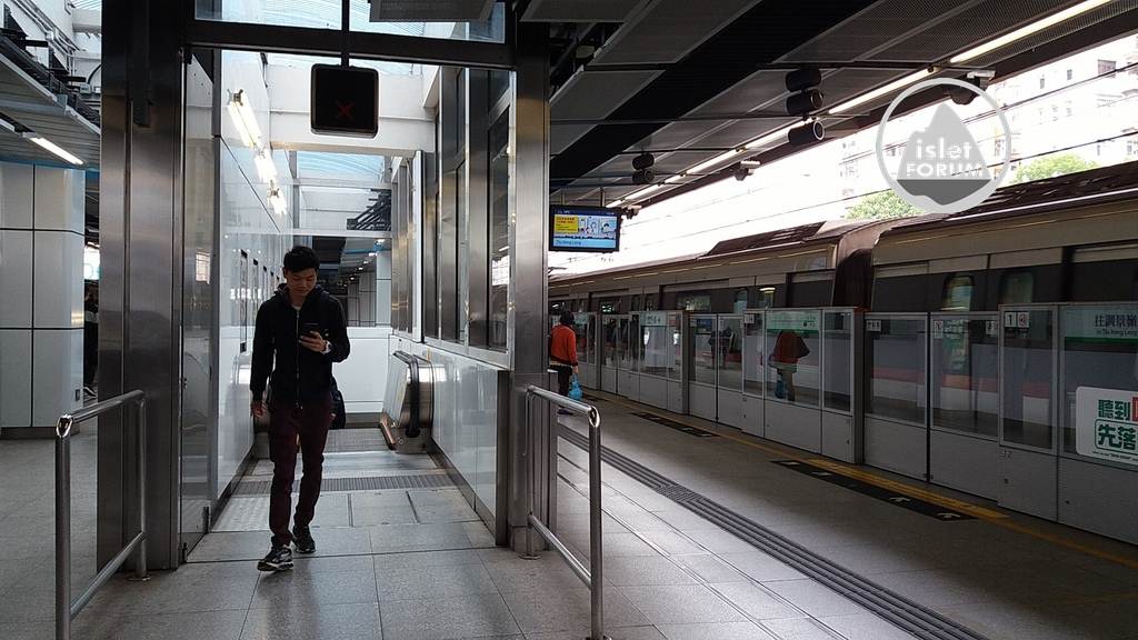觀塘站 Kwun Tong Station (9).jpg
