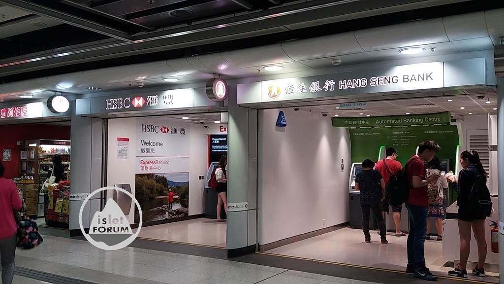 香港大學站 HKU Station (8).jpg