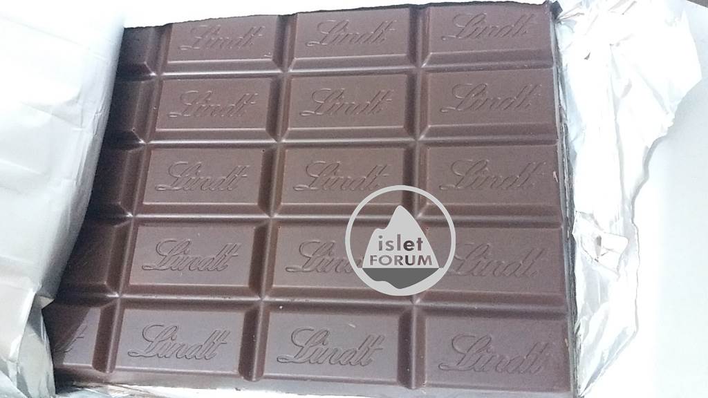 Lindt Class Dark Chocolate 100g (1).jpg