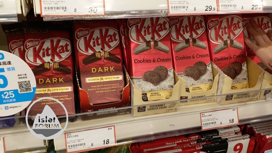 KitKat Dark／KitKat Cookies ＆ Cream.jpg