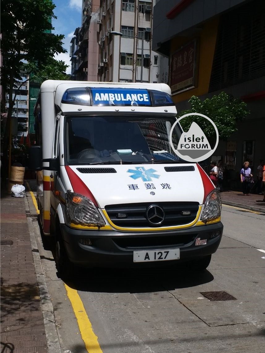 救護車Ambulance (2).jpg