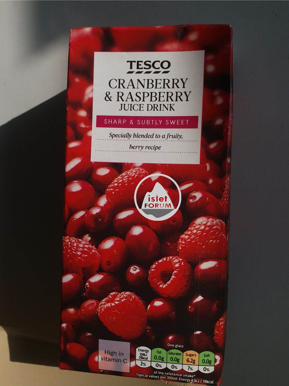 TESCO蔓越莓／覆盆子果汁1公升 Cranberry Raspberry Juice Drink 1L (1).jpg