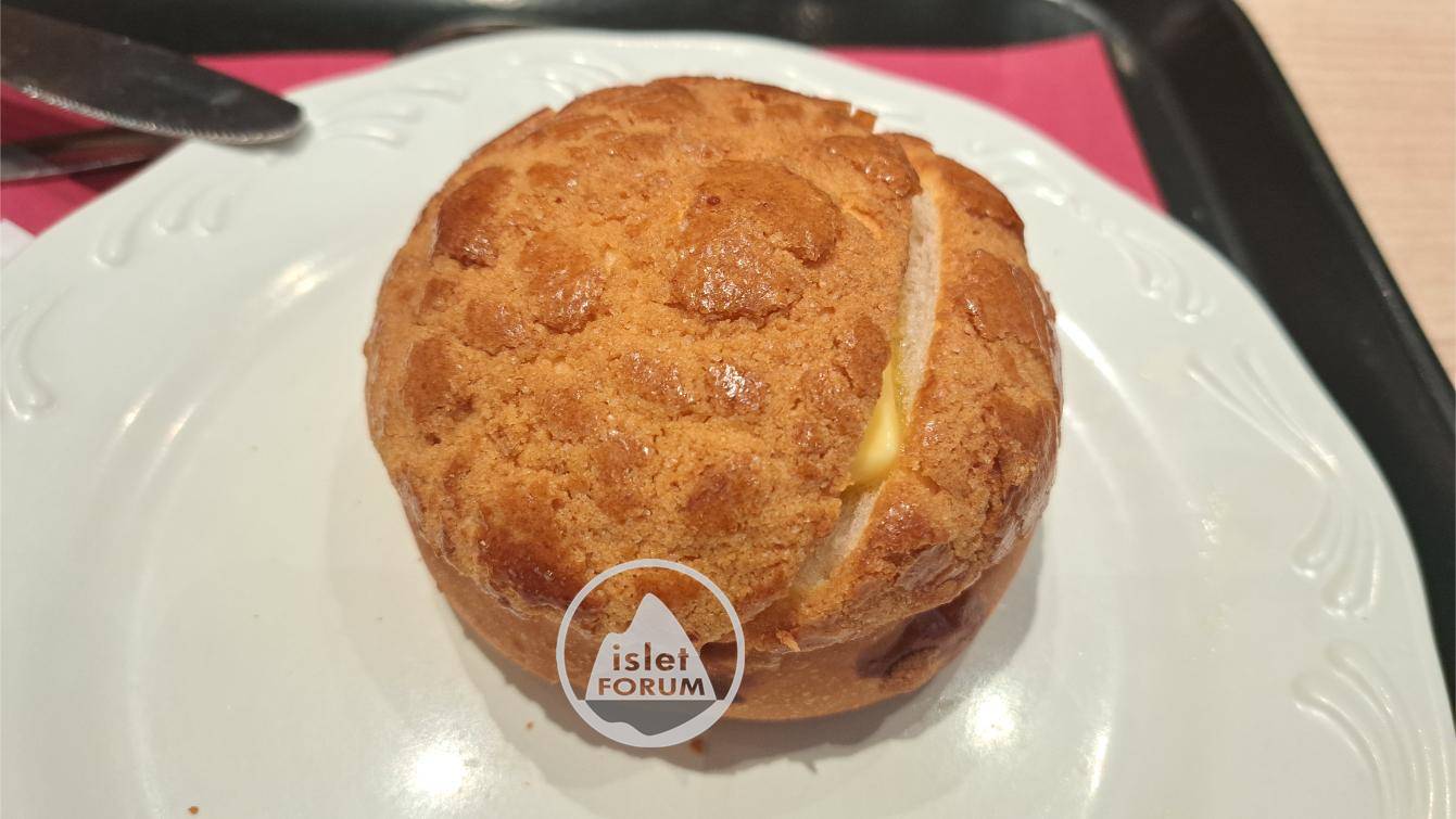 菠蘿包 香港最普遍的麵包之一 Pineapple Bun.jpg