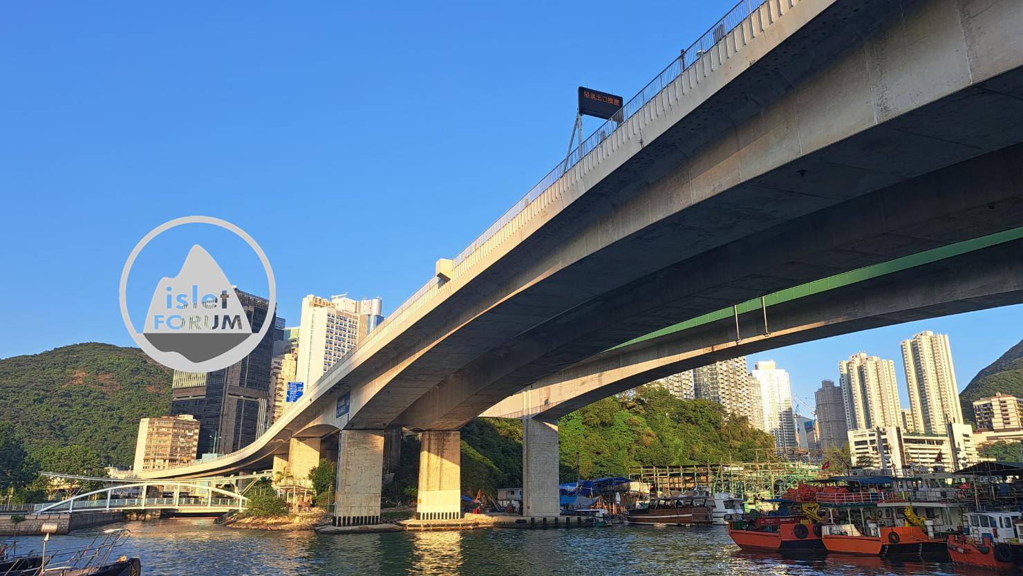 鴨脷洲大橋下海邊 Seashore Under Ap Lei Chau Bridge (4).jpg