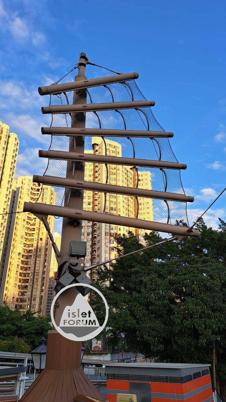 香港仔海濱公園的帆船地標 (13).jpg