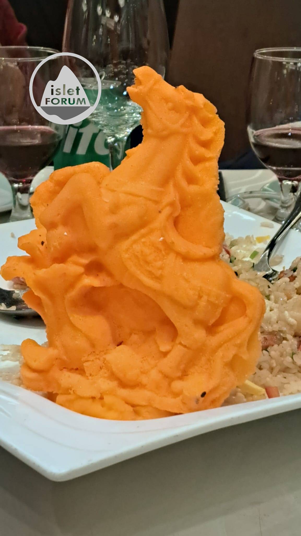 中菜宴會碟上裝飾。Plate decoration of a Chinese banquet (1).jpeg