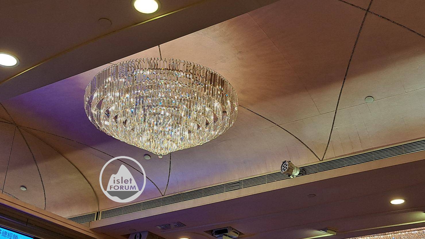 香港酒樓內的燈飾 Lighting in a restaurant in Hong Kong (1).jpg